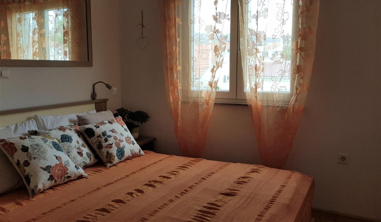 Apartmani Villa Lilliana Tribalj Exteriér fotografie