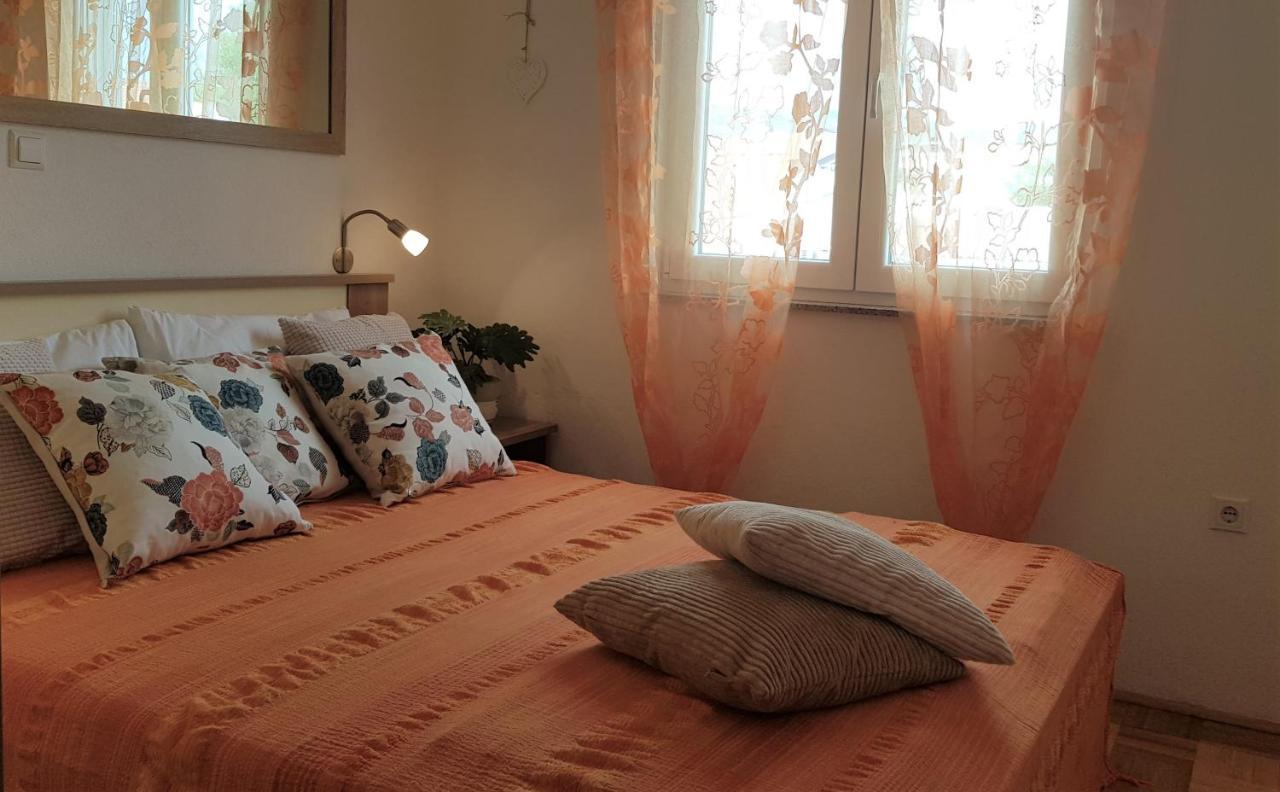 Apartmani Villa Lilliana Tribalj Exteriér fotografie