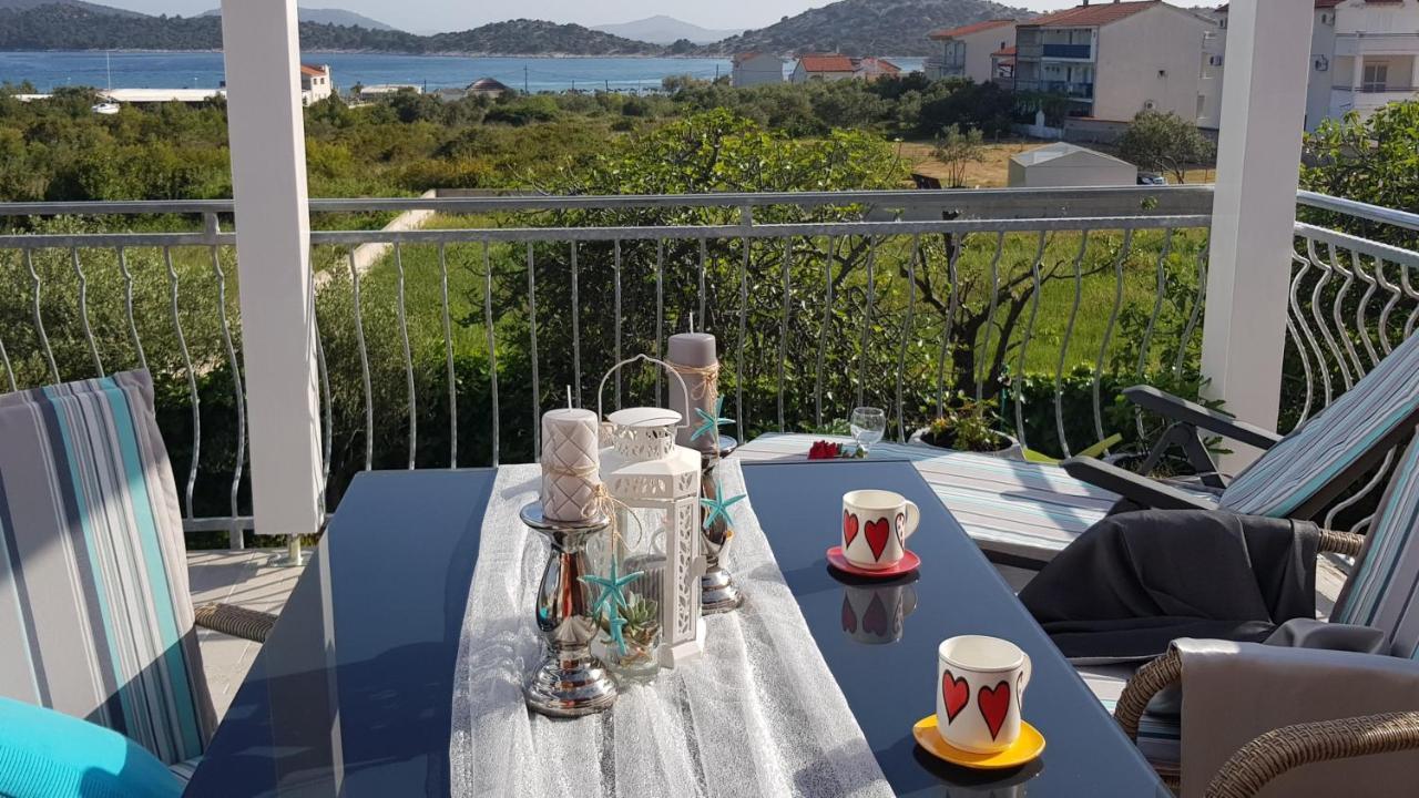 Apartmani Villa Lilliana Tribalj Exteriér fotografie