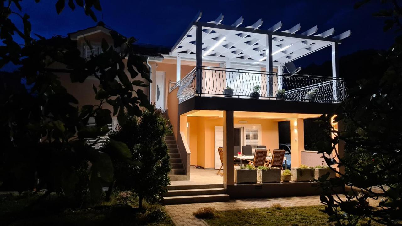 Apartmani Villa Lilliana Tribalj Exteriér fotografie