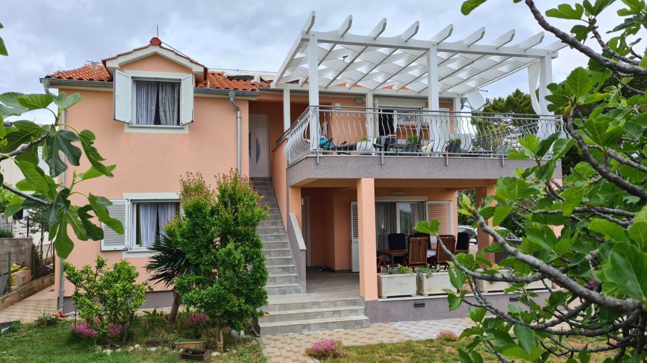 Apartmani Villa Lilliana Tribalj Exteriér fotografie