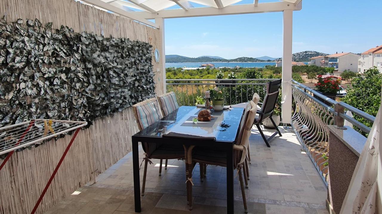 Apartmani Villa Lilliana Tribalj Exteriér fotografie