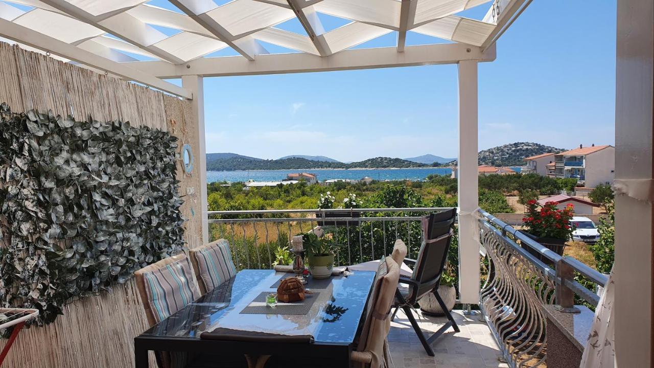 Apartmani Villa Lilliana Tribalj Exteriér fotografie