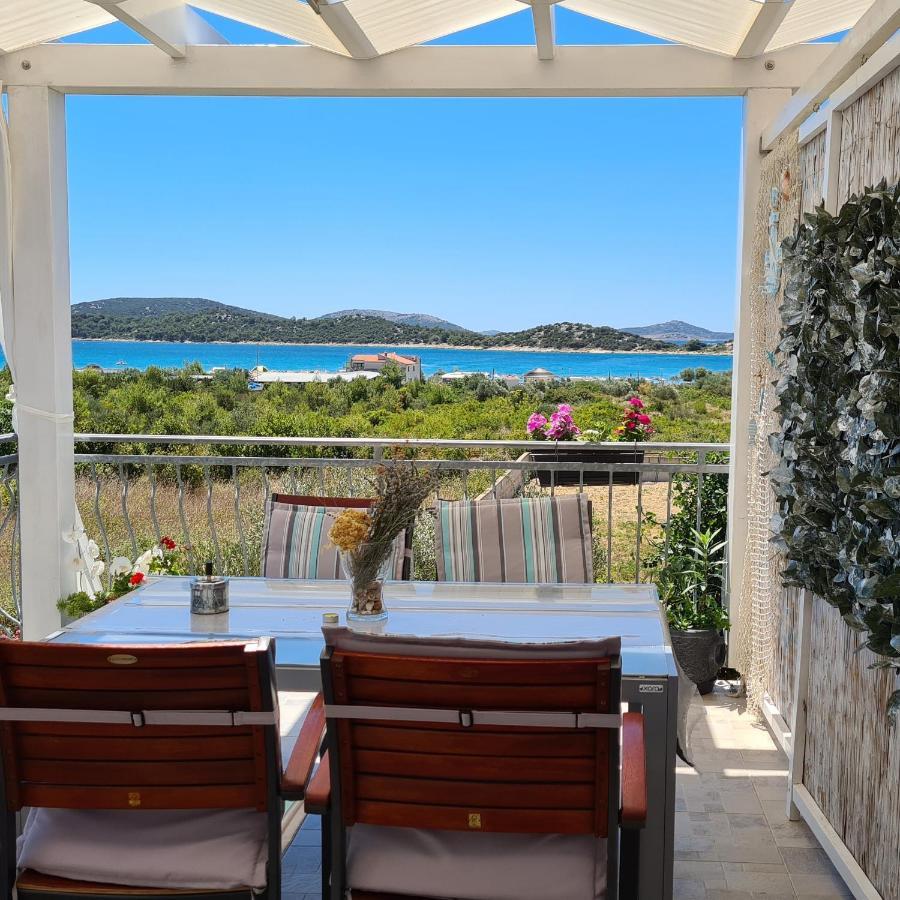 Apartmani Villa Lilliana Tribalj Exteriér fotografie