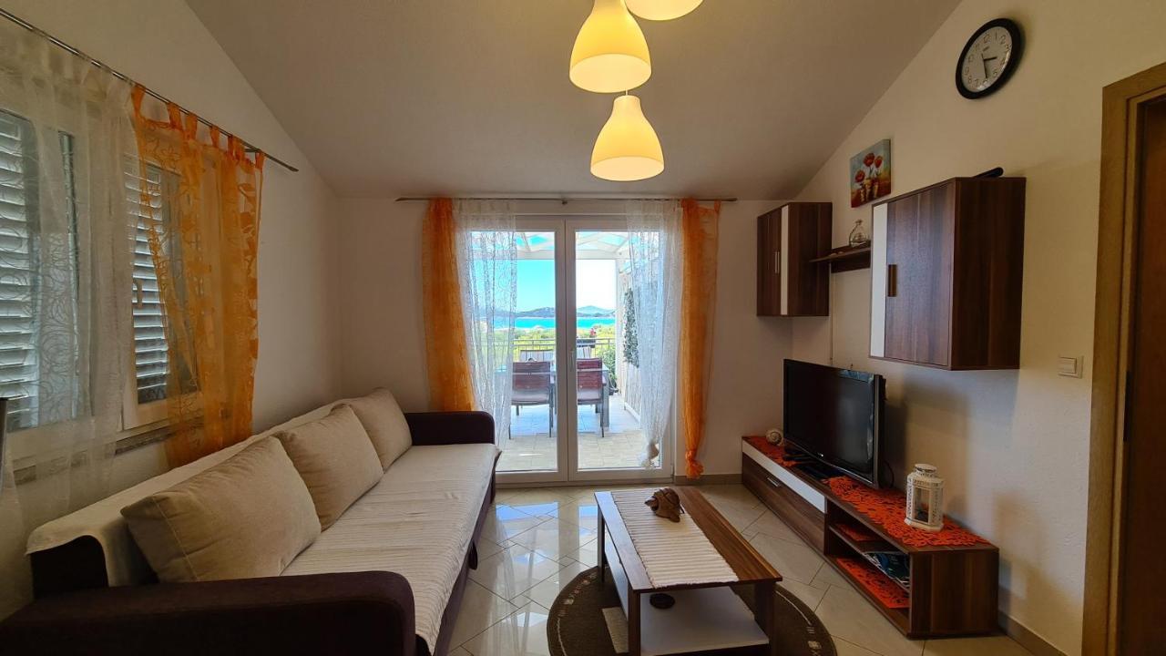 Apartmani Villa Lilliana Tribalj Exteriér fotografie